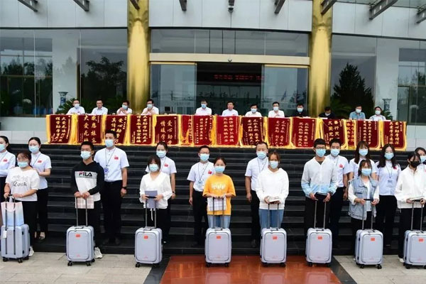 2021年j9游戏骨干人员与受助大学生结对子 2021年j9游戏骨干人员与受助大学生结对子
