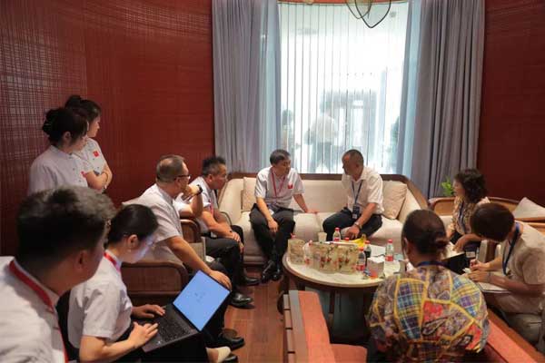 西普会,j9游戏健全,达霏欣 西普会,j9游戏健全,达霏欣