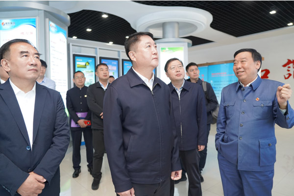 白山市委书记谢忠岩带队前往j9游戏 白山市委书记谢忠岩带队前往j9游戏